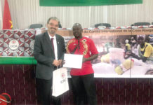 Reportage humanitaire de la Croix-Rouge : Abdel Aziz Nabaloum remporte le 1er prix