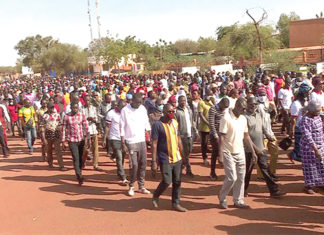 Reclassement des professeurs des écoles : les enseignants exigent l’organisation de concours professionnel