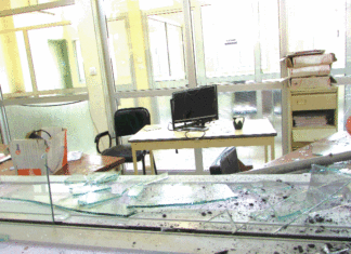 Saccage des services de l’état civil : Les auteurs seront poursuivis, selon le maire Armand Béouindé