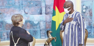 Mise en œuvre du second compact : La vice-présidente du MCC échange avec le président du Faso