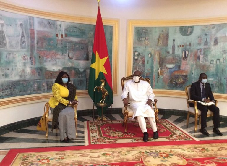 Burkina : Le nouveau Médiateur du Faso reçu par le président du  Faso.