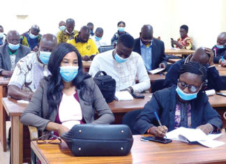 Vaccination contre la COVID-19 : la campagne nationale d’intensification expliquée aux journalistes