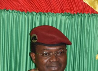 Ministère des Armées et des Anciens combattants: Aimé Barthélémy Simporé formule des vœux de victoire pour 2022