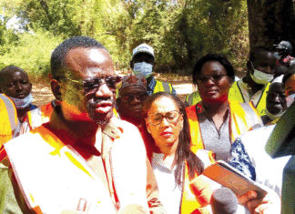 Aménagement du pont de Anayelé : Le ministre Bénéwendé Sankara visite le chantier