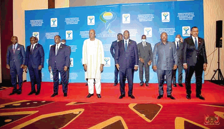 Sommet extraordinaire CEDEAO-UEMOA : Le Mali, sous embargo