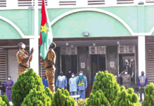 Montée des couleurs à la Primature : « Un symbole fort », selon Lassina Zerbo