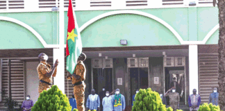 Montée des couleurs à la Primature : « Un symbole fort », selon Lassina Zerbo