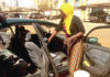 Lavage automobile : Zalissa Ouédraogo, une femme battante