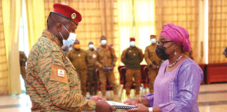 Elaboration des textes de la Transition : le chef de l’Etat reçoit le rapport de la commission