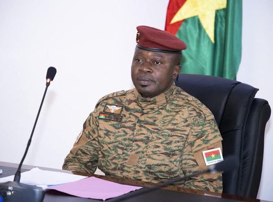 Diplomatie burkinabè : des ambassadeurs reçoivent les orientations du président du Faso