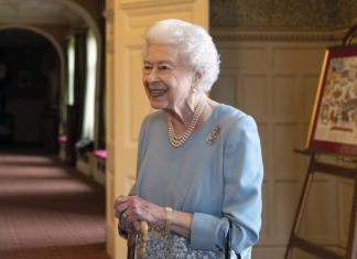 Angleterre : La reine Elizabeth II est positive au Covid-19