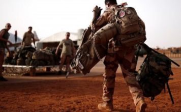 Lutte contre le terrorisme: La France restera au Sahel