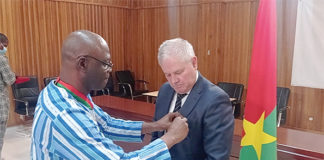 Coopération Reims-Zorgho : Jean Pierre Fortuné, médaillé des collectivités territoriales