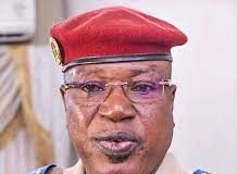 Publications de « fausses informations » : Le ministre de la Sécurité met en garde les auteurs