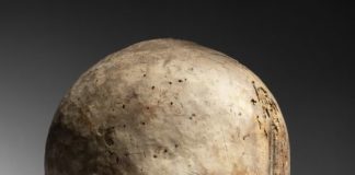 Objets d’art africains : Vente d’un masque rare du Gabon à plus 2 milliards F CFA