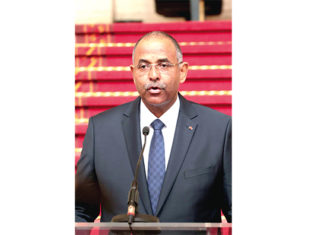Démission du Premier ministre ivoirien : un gouvernement « resserré » en vue
