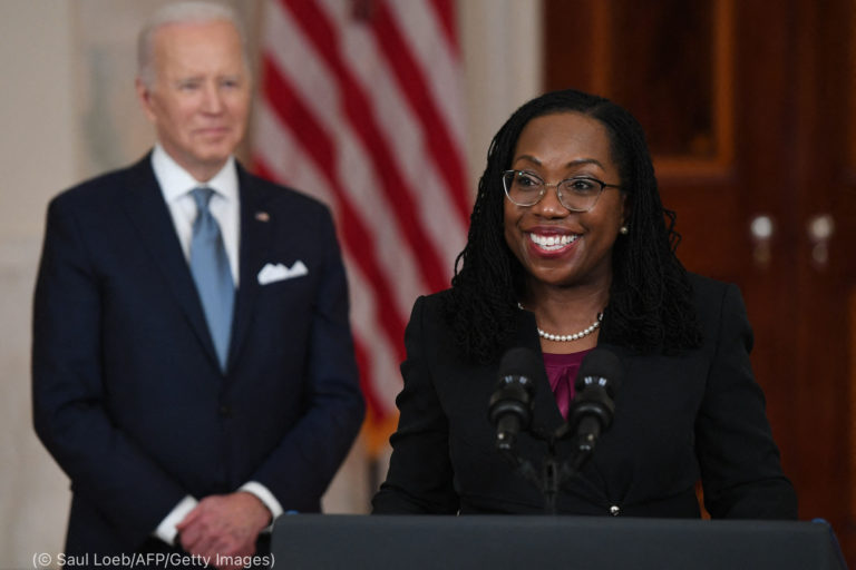 Etats-Unis : Ketanji Brown Jackson, première juge Afro-Américaine à la Cour suprême