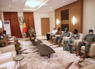 Lutte contre le terrorisme : des émissaires de Damiba chez Goïta