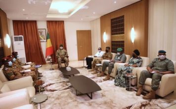 Lutte contre le terrorisme : des émissaires de Damiba chez Goïta