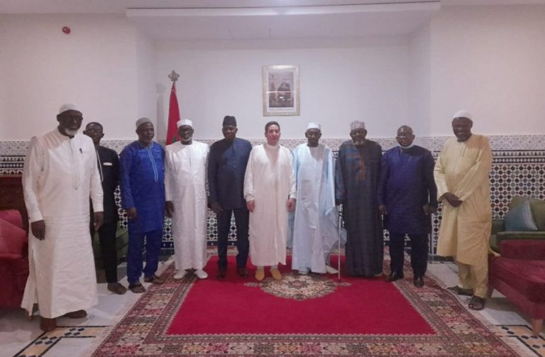 Coopération Burkina Faso/ Maroc : L’ambassadeur du Maroc  honore  des oulémas et cheikhs