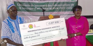 Assurance agricole : les bénéficiaires ont reçu leurs chèques