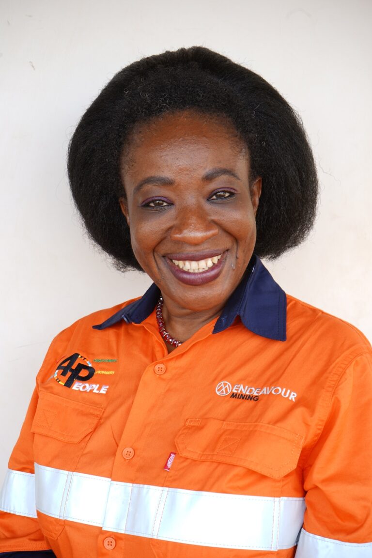 Marianne Oliver/Dembélé, présidente de la commission spécialisée « Ressources Humaines et règlementation du travail » de la CMB: « La plupart des mines au Burkina Faso ont un taux d’emplois nationaux compris entre 90 et 95% au minimum »