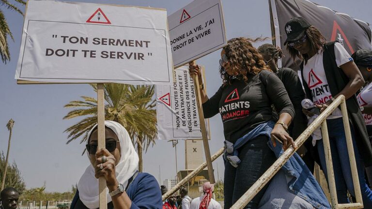 Sénégal : douze mois de prison requis contre 4 sages-femmes accusées de « non-assistance à personne en danger »