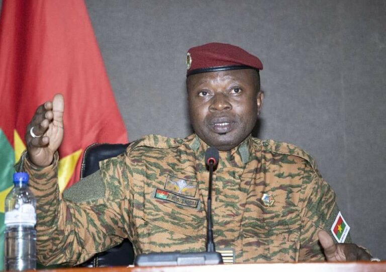 Lutte contre le terrorisme : Le président du Faso à l’écoute des forces vives des Hauts-Bassins