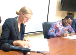 Développement stratégique de l’éducation de base : L’aide-mémoire de la 10e mission conjointe signé