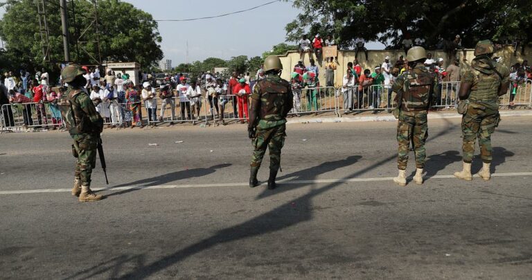 Ghana : 38 étudiants blessés dans une manifestation, les autorités suspendent trois policiers