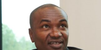 Affaire diffamation : l’ancien président de la FBF le colonel-major Sita Sangaré gagne son procès contre le consultant sportif Issoufou DEM