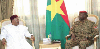 Séjour du Médiateur de la CEDEAO au Burkina : Mahamadou Issoufou salue l’ouverture au dialogue du président du Faso