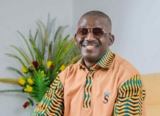 Sorobis, styliste américain d’origine burkinabè : « Je veux faire la promotion du textile africain »