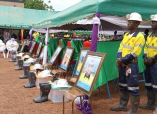 Drame sur la mine de Perkoa : Les mineurs élevés à titre posthume au rang de Chevalier de l’ordre du mérite du Commerce et de l’Industrie