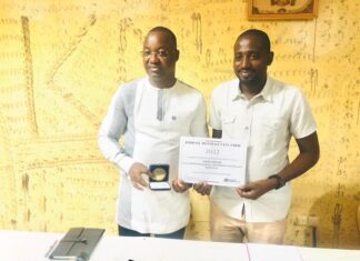 Lutte contre le Tabac : L’ancien ministre en charge du Commerce, Harouna Kaboré, lauréat du prix de l’OMS