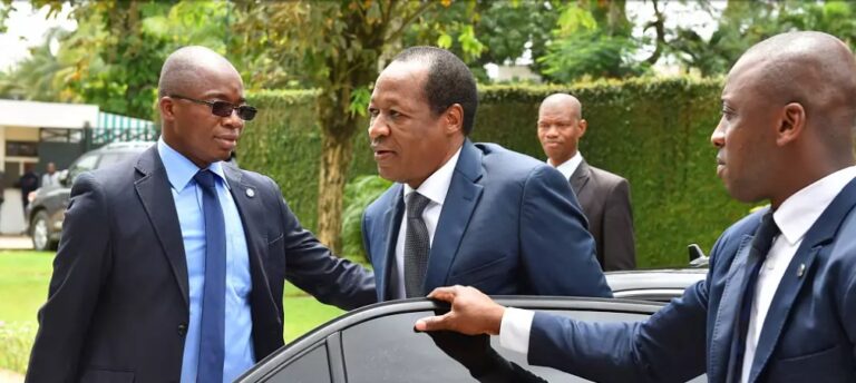 Retour annoncé de Blaise Compaoré : les avocats de la famille Sankara interpellent les autorités judiciaires à prendre leurs responsabilités pour que « force reste à la loi »