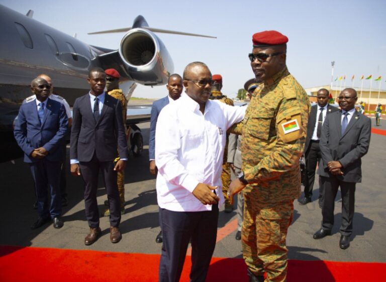 Transition : fin de séjour du président en exercice de la CEDEAO à Ouagadougou