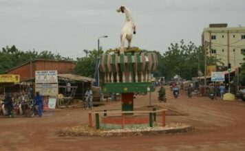 Kaya : quatre personnes abattues par des individus armés