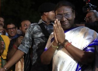 Inde : la nouvelle présidente du pays Draupadi Murmu a prêté serment