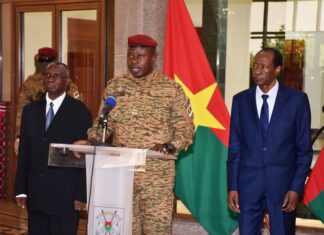 Rencontre du président du Faso avec les anciens chefs d’Etat : « La recherche de la cohésion sociale, l’unique objectif », selon le président Damiba