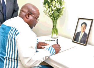 Disparition de l’ancien Premier ministre japonais : le gouvernement burkinabè présente ses condoléances