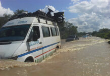 Route nationale n°1 : une rivière sort de son lit et perturbe le trafic