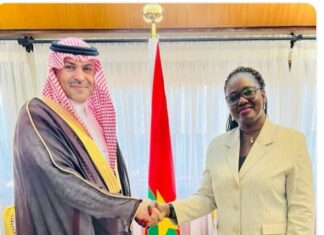 Coopération Arabie saoudite/Burkina : l’ambassadeur saoudien chez le médiateur du Faso et la patronne de la diplomatie burkinabè pour renforcer les relations bilatérales