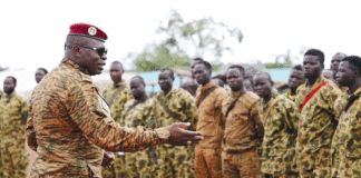 Burkina Faso : le lieutenant-colonel Paul-Henri Sandaogo Damiba appelle à l’apaisement