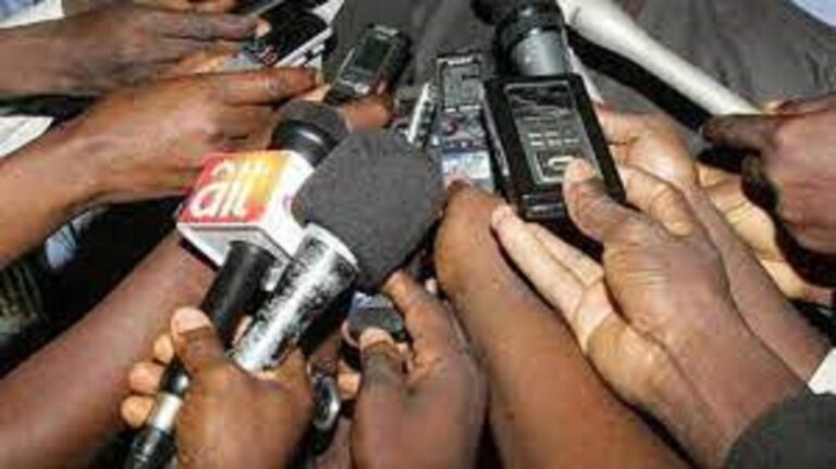 Nigeria : la Commission nationale de régulation audiovisuelle (NBC) suspend 53 chaînes de radio et de télévision