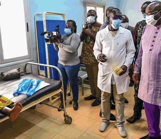 Attaque sur l’axe Bourzanga-Djibo : le Premier ministre au chevet des blessés