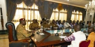 Réconciliation nationale : le Président du Faso échange avec les familles des victimes du 15 octobre 1987