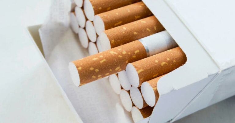 Hausses des dépenses publiques : taxer les produits nocifs à la santé pour y faire face