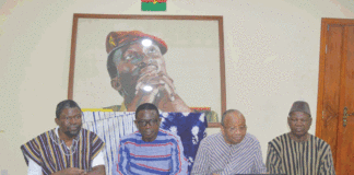 15 octobre 1987: passer le flambeau de la Révolution à la jeunesse