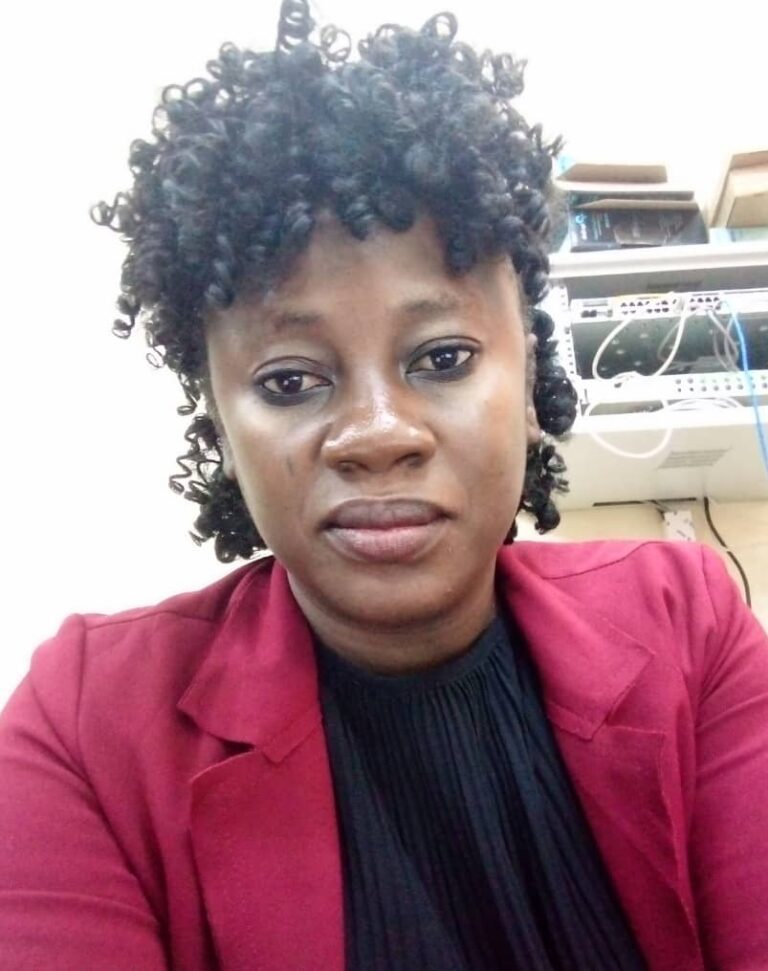 Médias : Mariam Ouédraogo des Editions Sidwaya lauréate du 29e prix Bayeux des correspondants de guerre